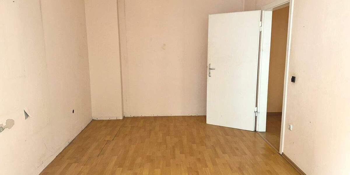 Etagenwohnung Düsseldorf Friedrichstadt - 4 Zimmer, 89 m&sup2;, 360.000&euro; | Angebot:25705671