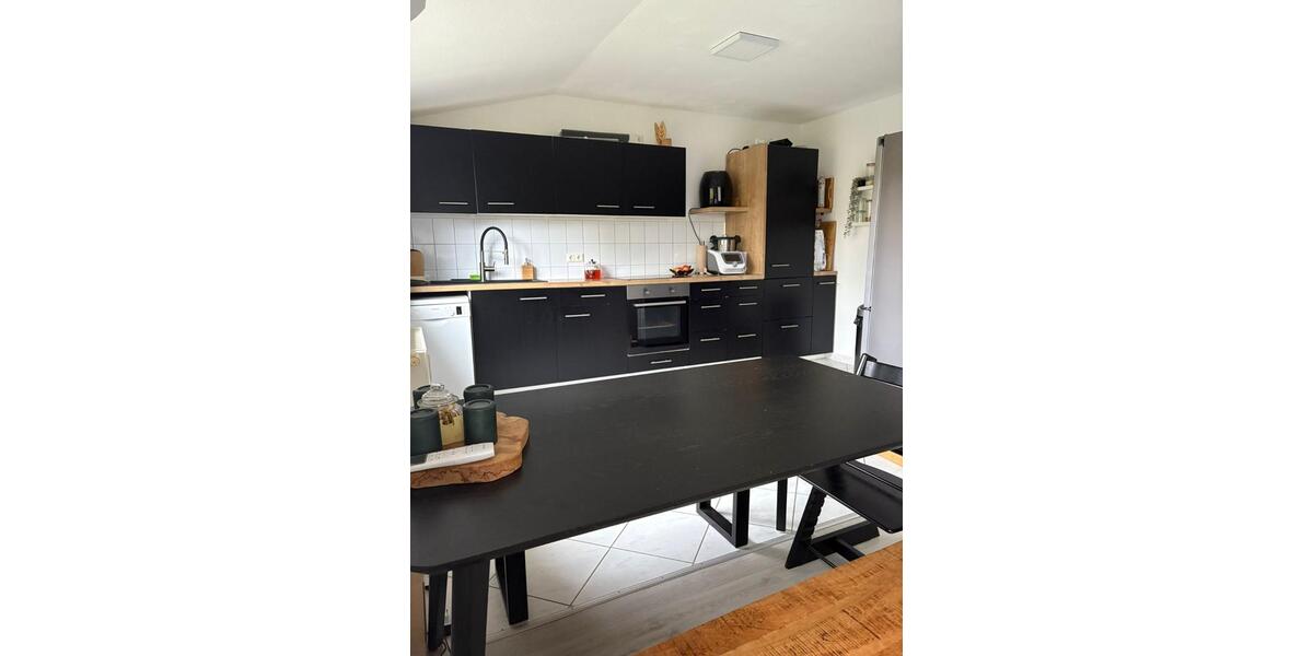 Von Privat Krefeld-Uerdingen 3 Zimmer Wohnung mit Balkon 3 zimmer