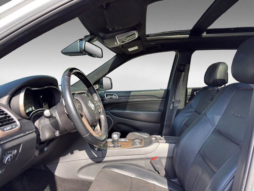 Grand Cherokee Summit H&K Pano Kamera ACC AHK