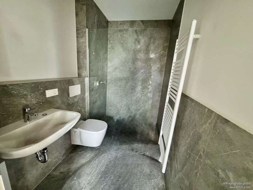 Wohnung zum Mieten in Düsseldorf 990 € 30 m²