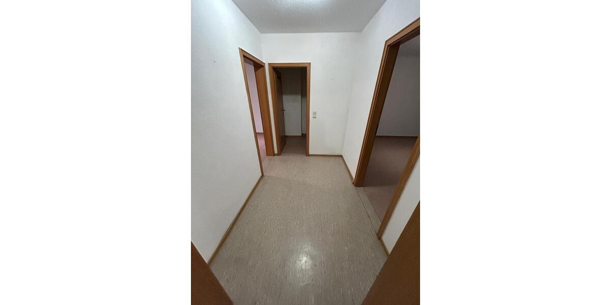 Dachgeschoßwohnung Wuppertal Arrenberg - 3 Zimmer, 100 m&sup2;, 750&euro; | Angebot:25542378