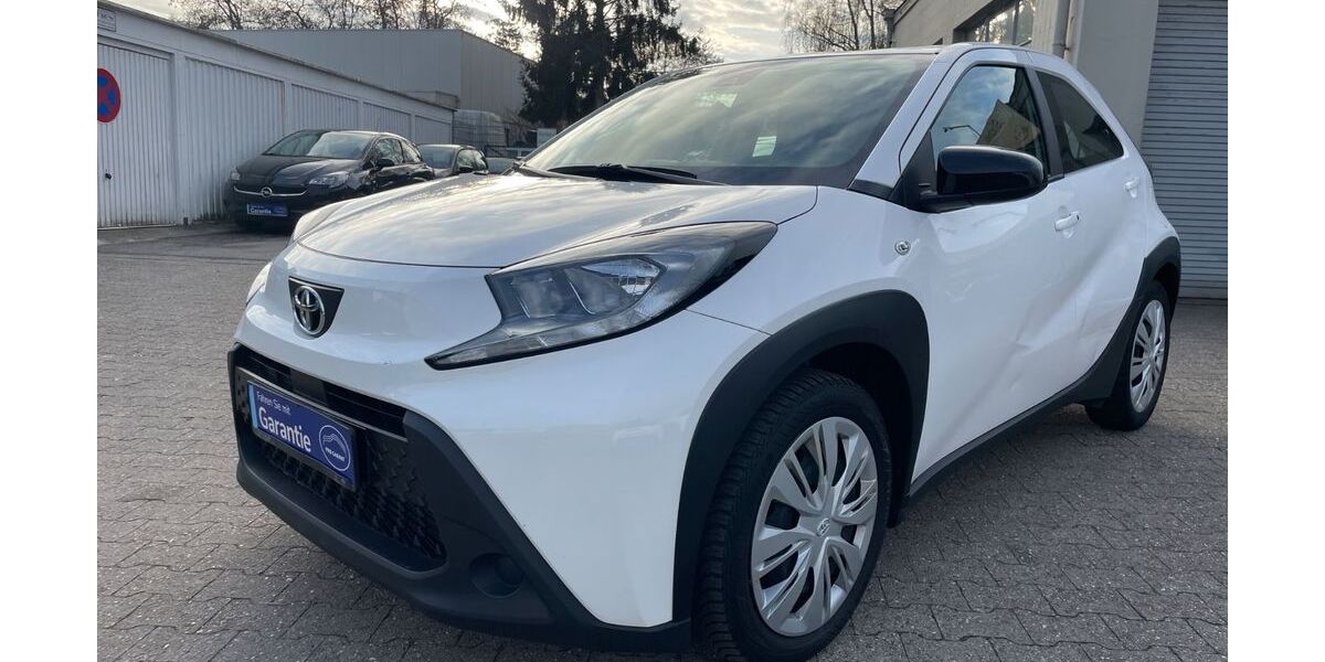 Toyota Aygo (X) 95.000 km 9.490 &euro; Mönchengladbach 41238