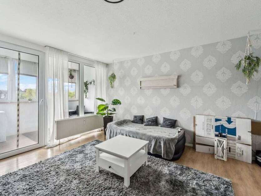 Wohnung zum Kaufen in Düsseldorf 299.000 € 90 m²