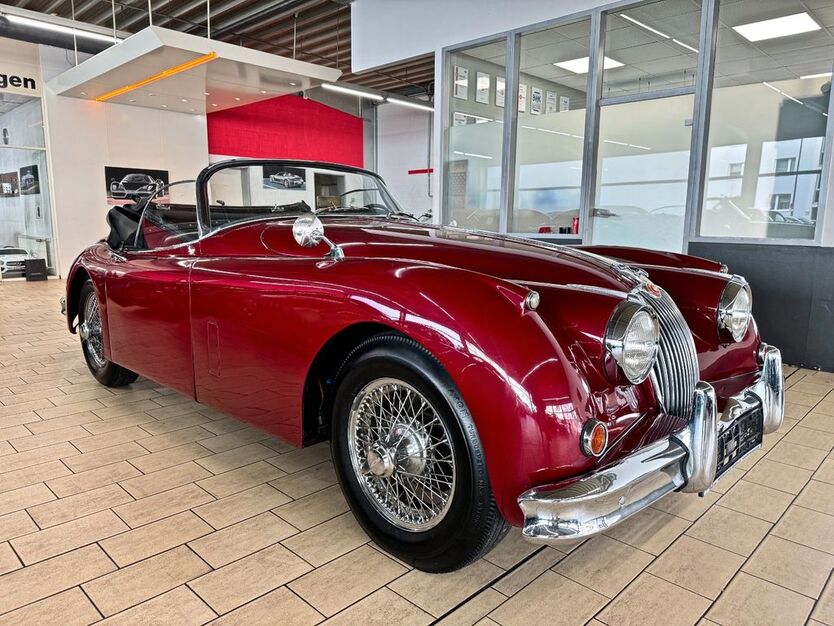 Jaguar XK 17.500 km 76.850 € Köln 50739