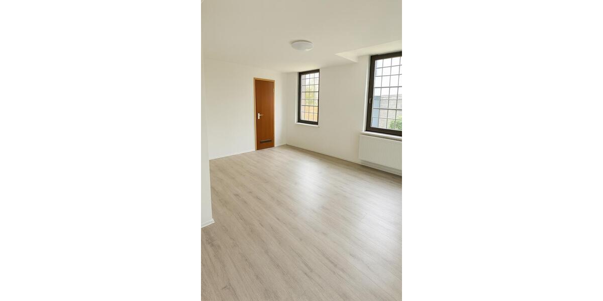 Einfamilienhaus Solingen Aufderhöhe - 5 Zimmer, 70 m&sup2;, 580&euro; | Angebot:26419238