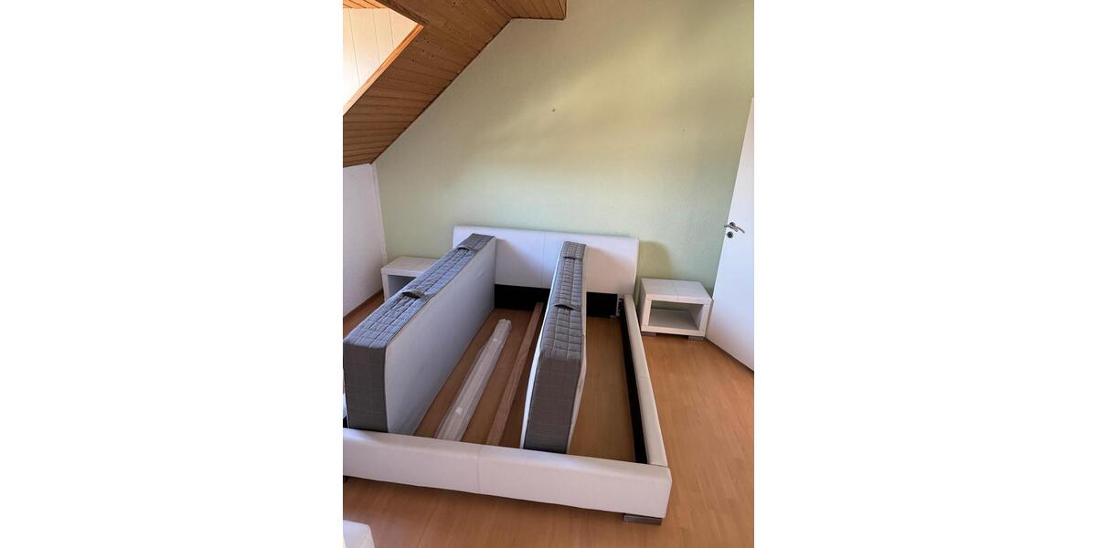Dachgeschoßwohnung Solingen Wald - 3 Zimmer, 80 m&sup2;, 750&euro; | Angebot:26335367