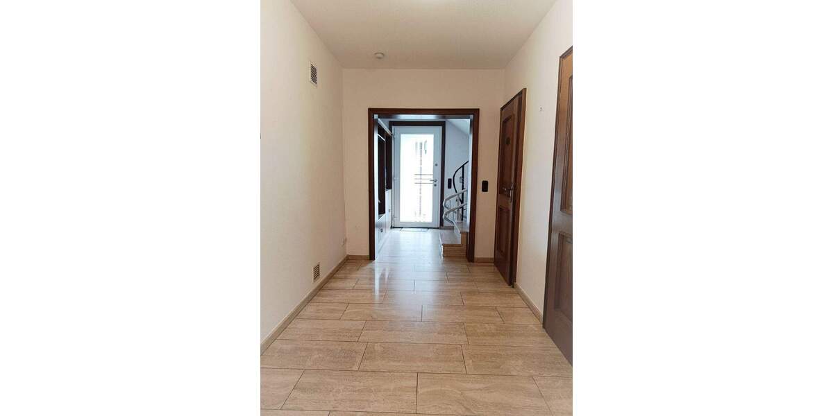 Mehrfamilienhaus, Wohnhaus Mönchengladbach-Wickrath Wickrath - 6 Zimmer, 124 m&sup2;, 398.000&euro; | Angebot:25744860