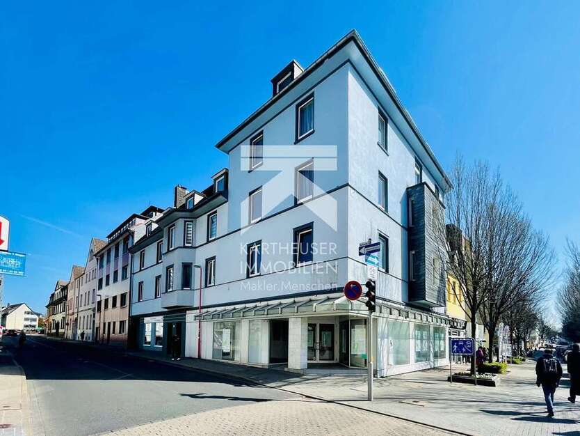 Einzelhandel in Velbert 1.750 € 220 m²