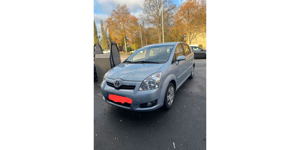 Toyota Verso 162.683 km 4.500 &euro; Duisburg 47119