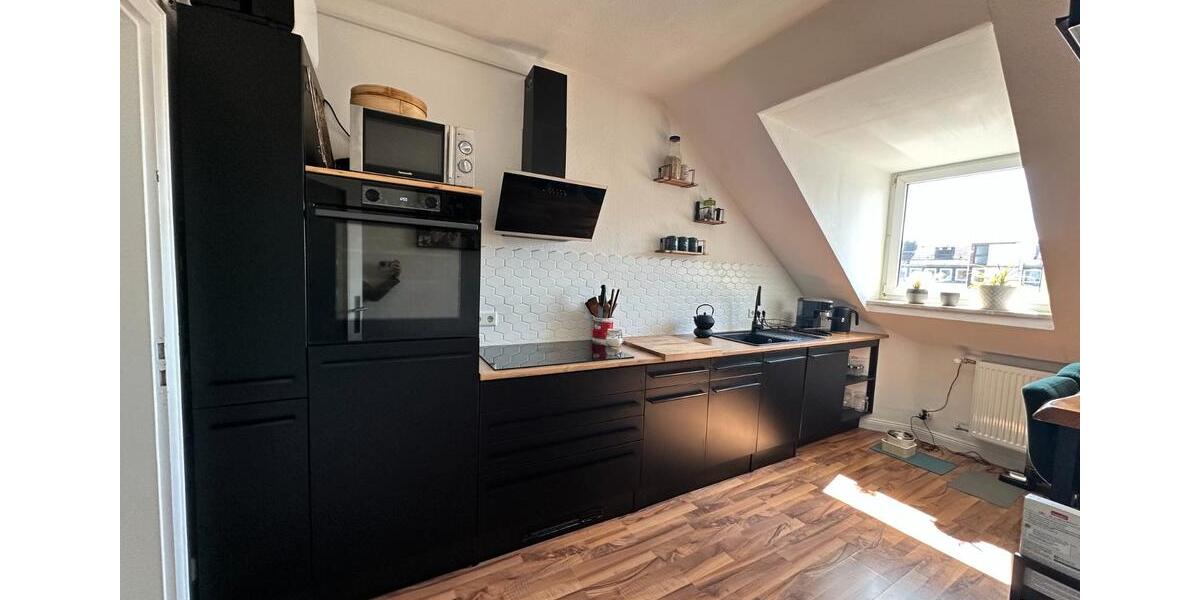 Dachgeschoßwohnung Düsseldorf Stadtbezirk 8 - 3 Zimmer, 86 m&sup2;, 1.143&euro; | Angebot:26355298