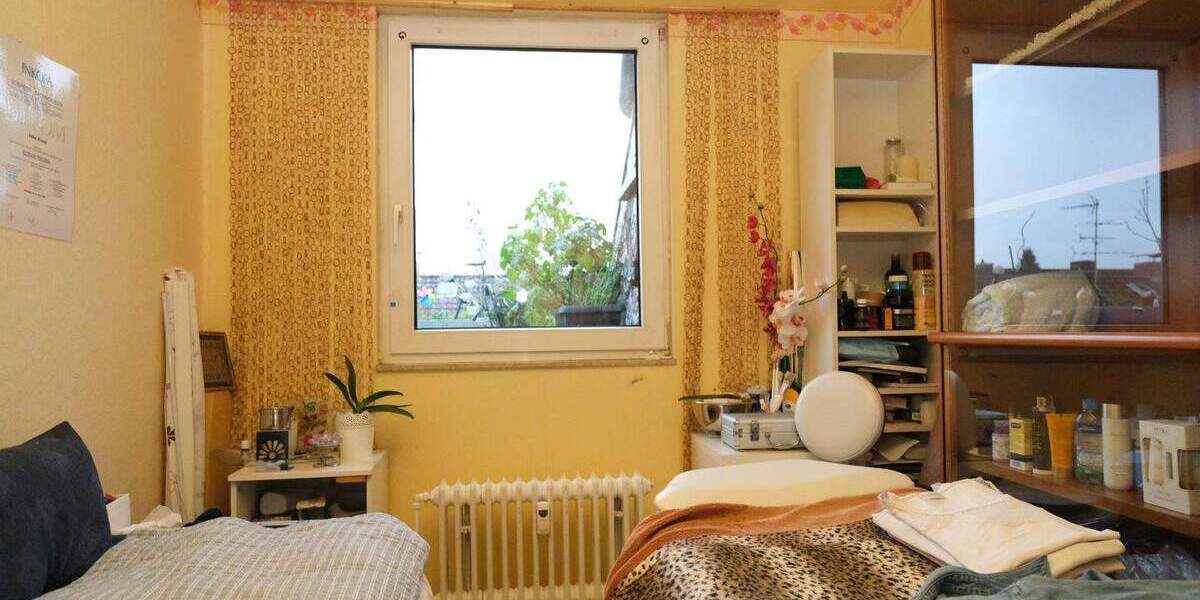 Etagenwohnung Neuss Rosellen - 4 Zimmer, 96 m&sup2;, 269.000&euro; | Angebot:25687337