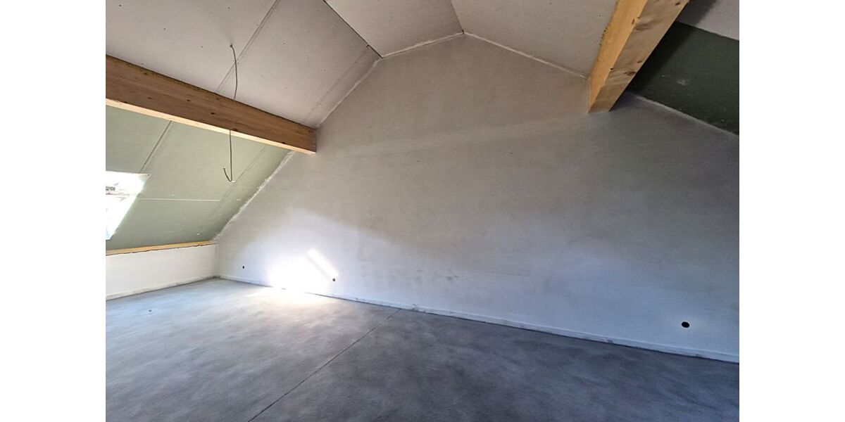 Provisionsfrei* Das letzte Haus Eckhaus EFH mit PV 10,4 KW+Garage 140m zum Rheinufer Energiebedarf 22,4 kWhm2a - Reihenendhaus Duisburg Essenberg | Angebot:25767241