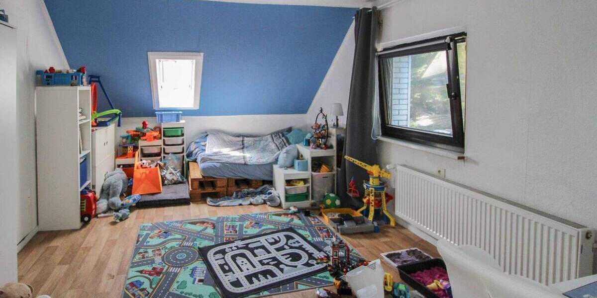 Für Macher: Charmantes Haus mit großem Garten in ruhiger Vorstadtlage 4 zimmer