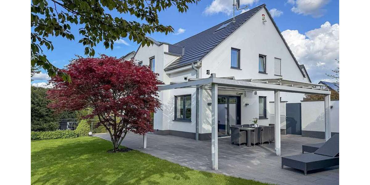 Einfamilienhaus Düsseldorf Stadtbezirk 5 - 6 Zimmer, 270 m&sup2;, 2.150.000&euro; | Angebot:26367027