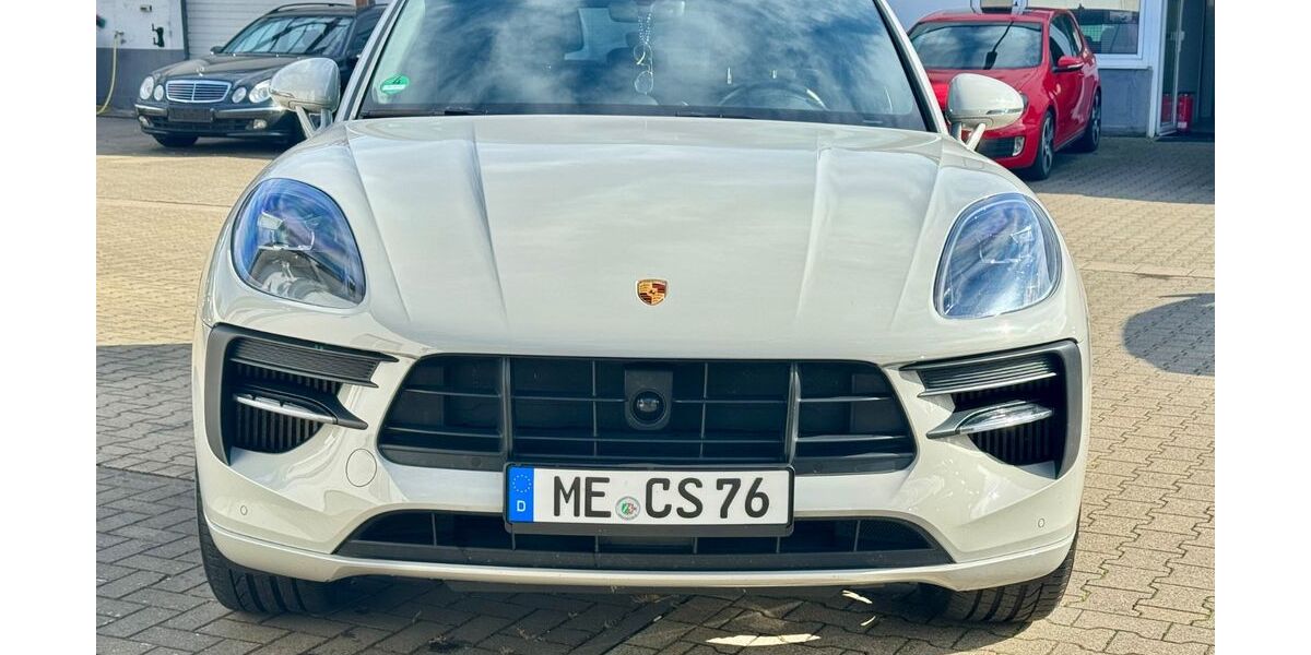 Porsche Macan 120.000 km 46.500 &euro; Düsseldorf 40599