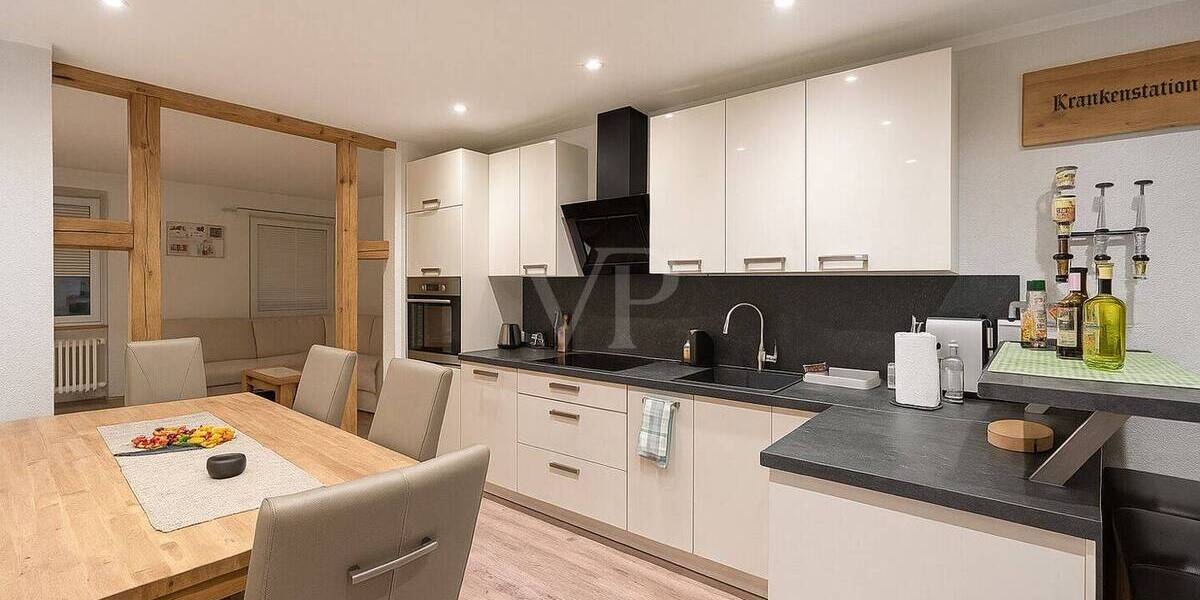 Etagenwohnung Velbert Mitte - 2 Zimmer, 92 m&sup2;, 175.000&euro; | Angebot:25679813