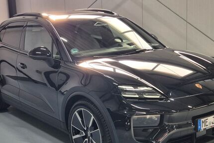 Porsche Macan 15.000 km 96.689 &euro; Haan 42781