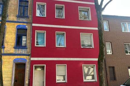 Haus zum Kaufen in Duisburg 260.000 € 202.05 m² 7 zimmer