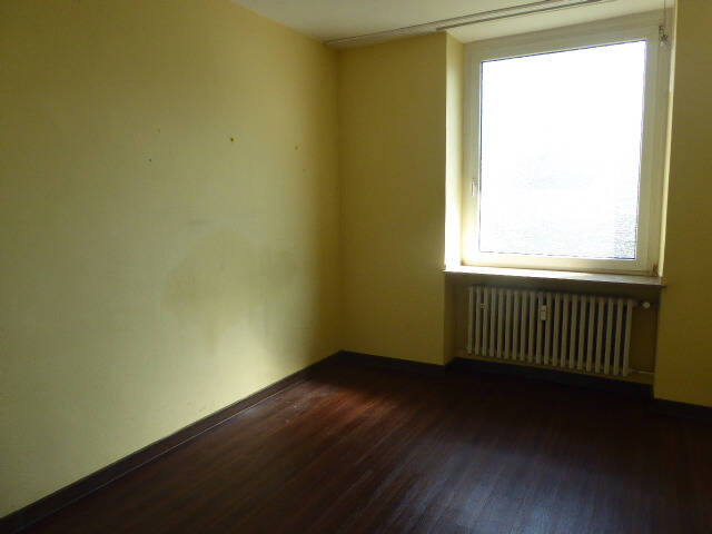 Gewerbeobjekt Düsseldorf Rath - 8 Zimmer, 156 m&sup2;, 350.000&euro; | Angebot:21329524