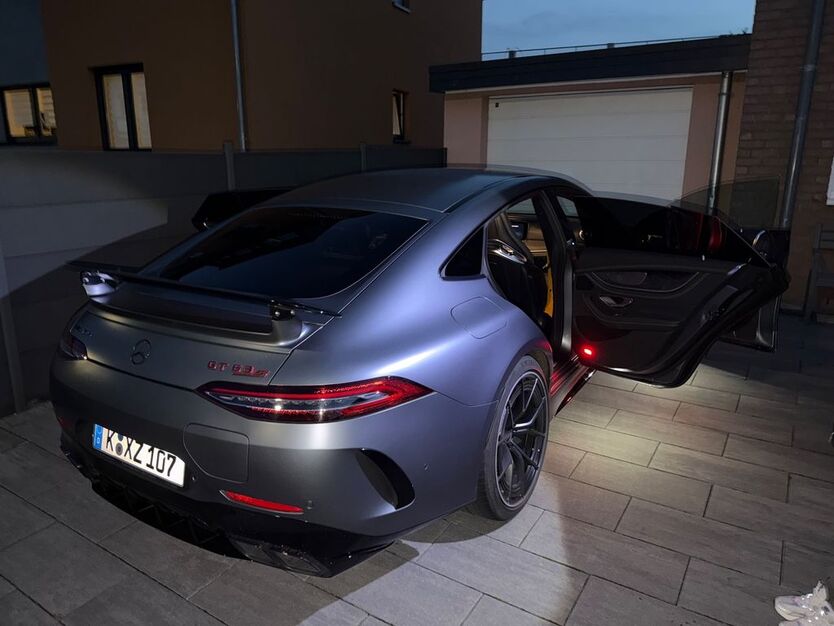 Mercedes-Benz AMG GT 27.000 km 125.000 € Köln 51107