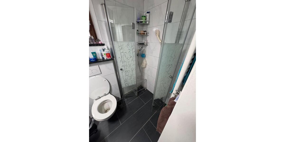 Erdgeschoßwohnung Krefeld - 2.5 Zimmer, 60 m&sup2;, 440&euro; | Angebot:25443974