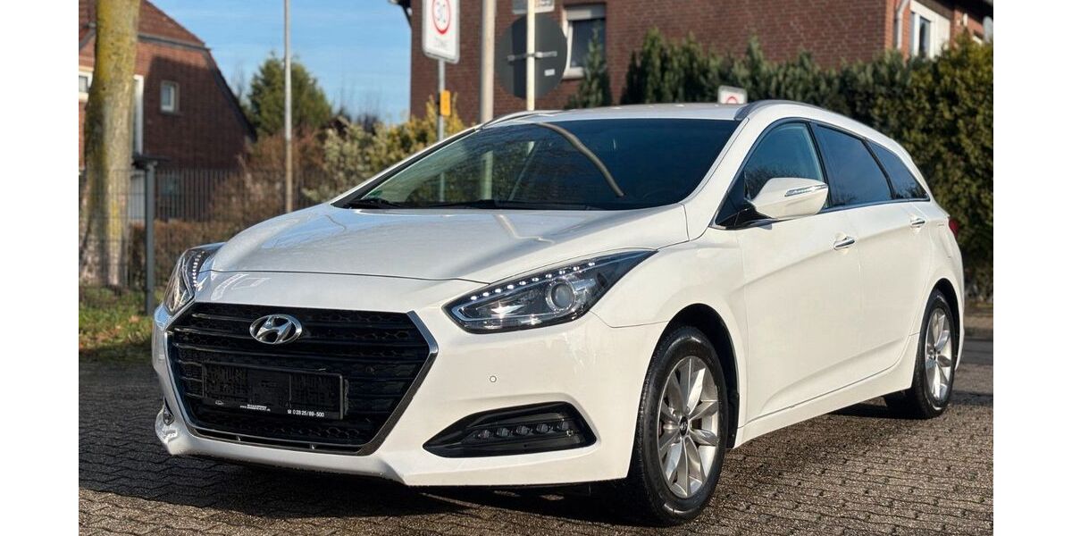 Hyundai i40 97.000 km 10.999 &euro; neukirchen-vluyn 47506