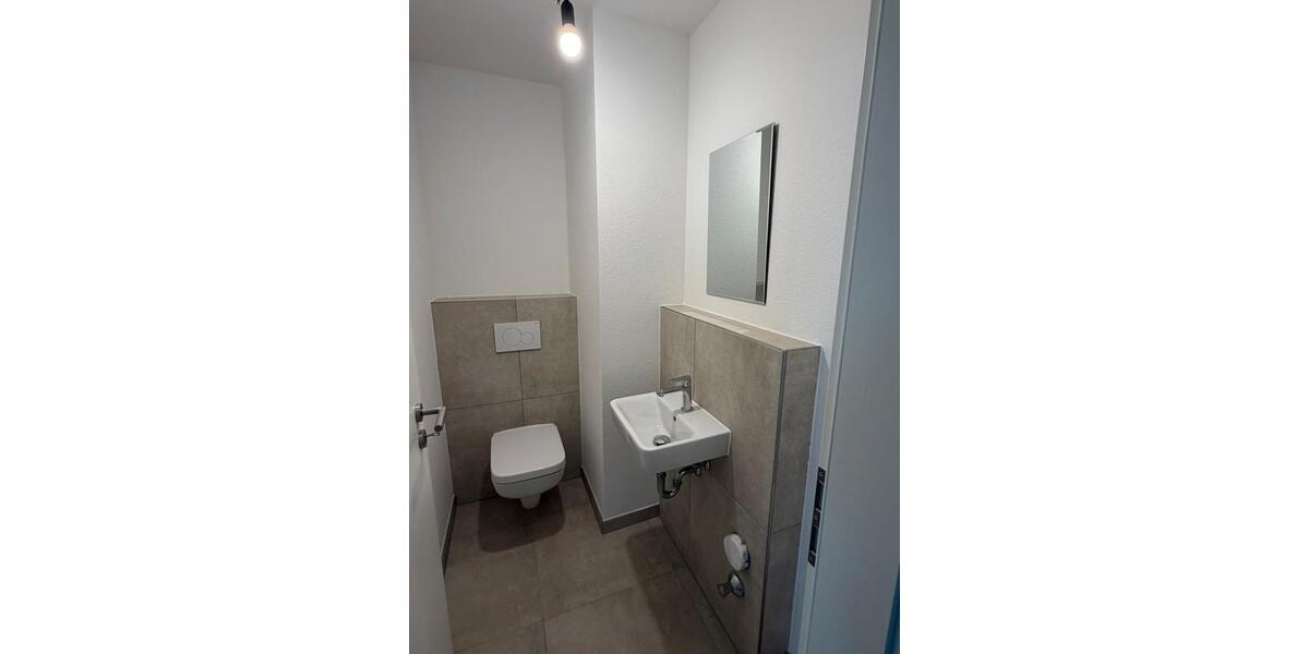 Etagenwohnung Mönchengladbach Süd - 5 Zimmer, 107 m&sup2;, 1.690&euro; | Angebot:26101898