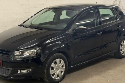 VW Polo 83.680 km 5.900 &euro; Düsseldorf 40468