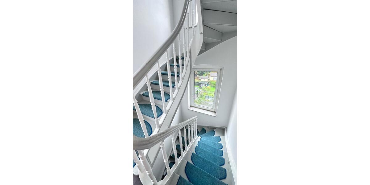 Doppelhaushälfte Solingen Mitte - 9 Zimmer, 210 m&sup2;, 340.000&euro; | Angebot:25832753