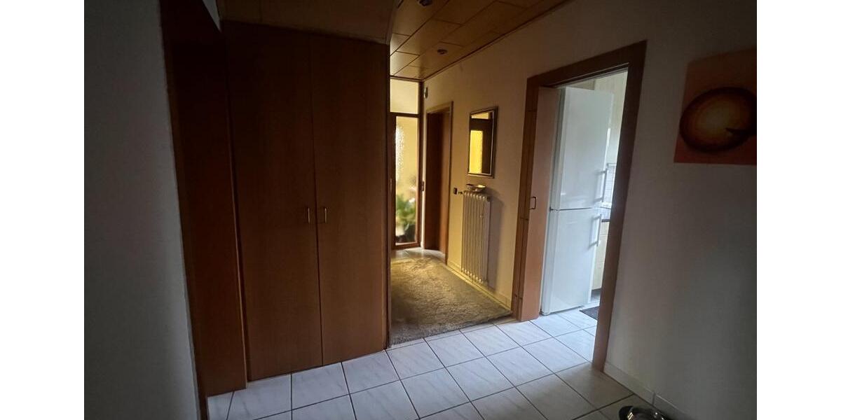 Etagenwohnung Duisburg Essenberg - 2 Zimmer, 80 m&sup2;, 720&euro; | Angebot:25611916