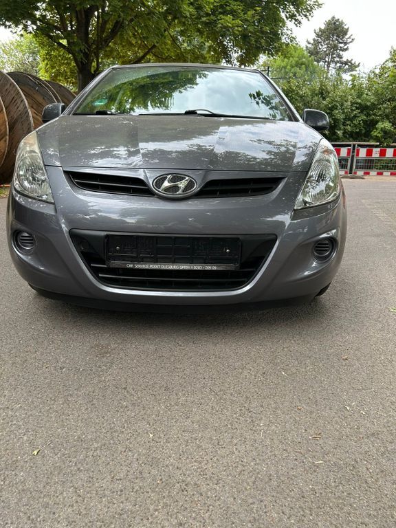 i20