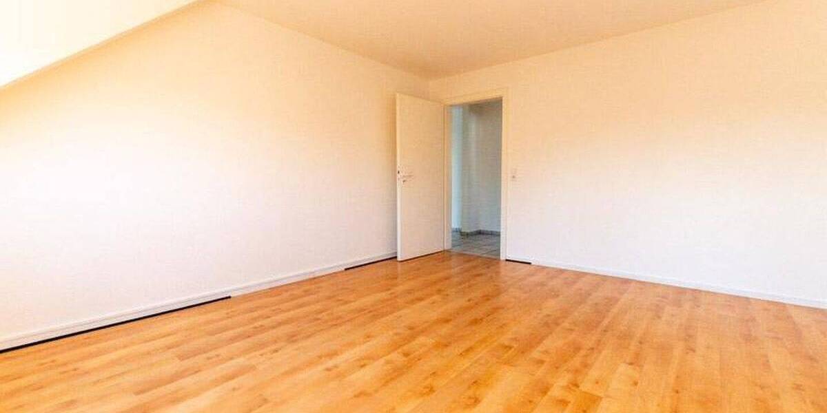 Etagenwohnung Leverkusen Hitdorf - 3 Zimmer, 78 m&sup2;, 219.000&euro; | Angebot:26102921