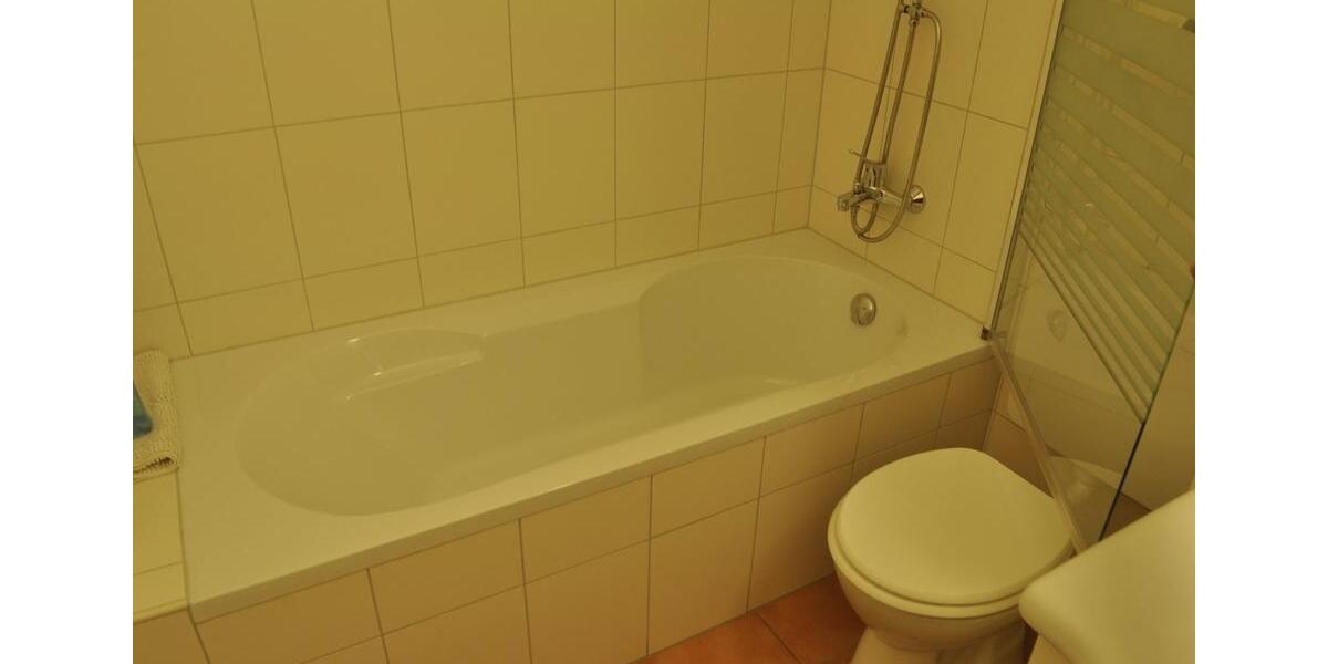 Etagenwohnung Neuss Augustinusviertel - 1 Zimmer, 34 m&sup2;, 355&euro; | Angebot:25392971