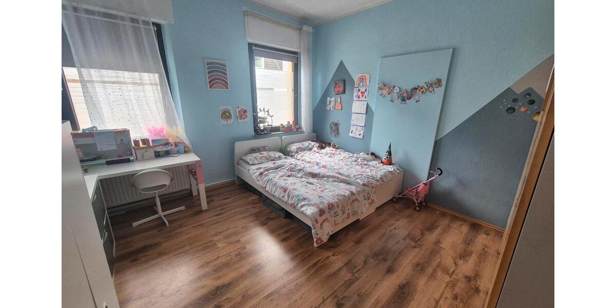 Reihenhaus Mönchengladbach Süd - 9 Zimmer, 225 m&sup2;, 367.000&euro; | Angebot:26423537