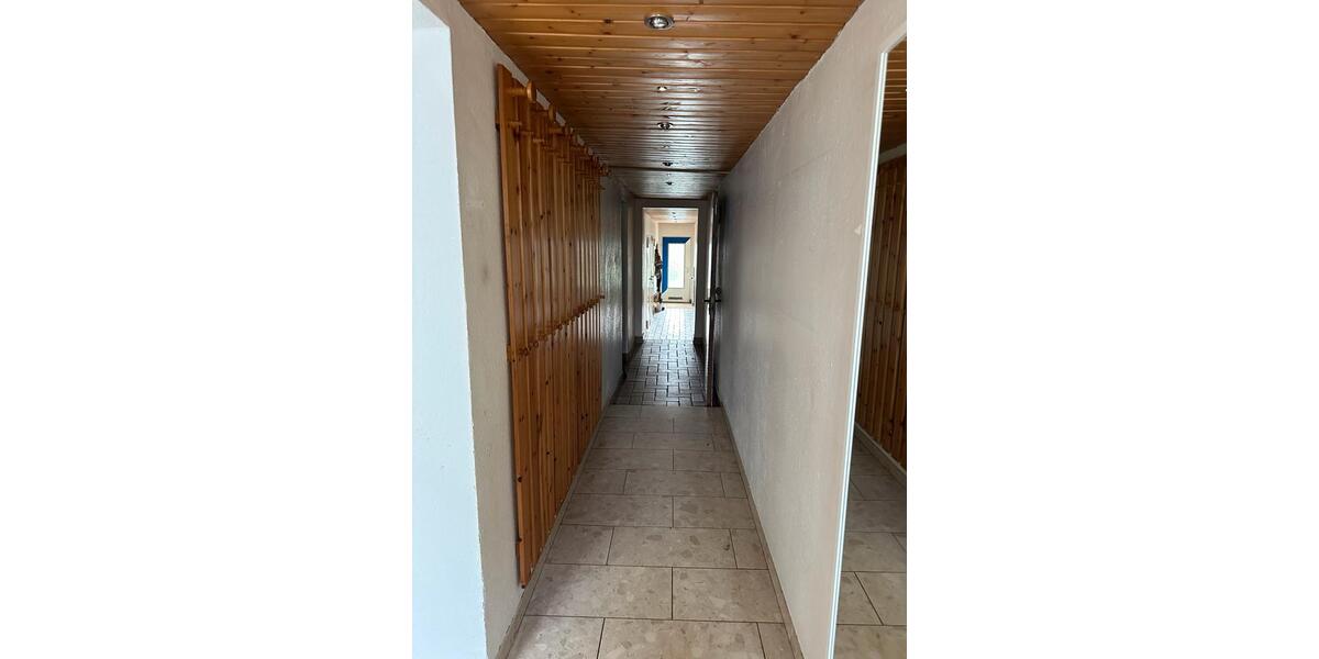 Bis Nov 26 - Einfamilienhau, Garage& Garten in Frankfurt Harheim 5 zimmer