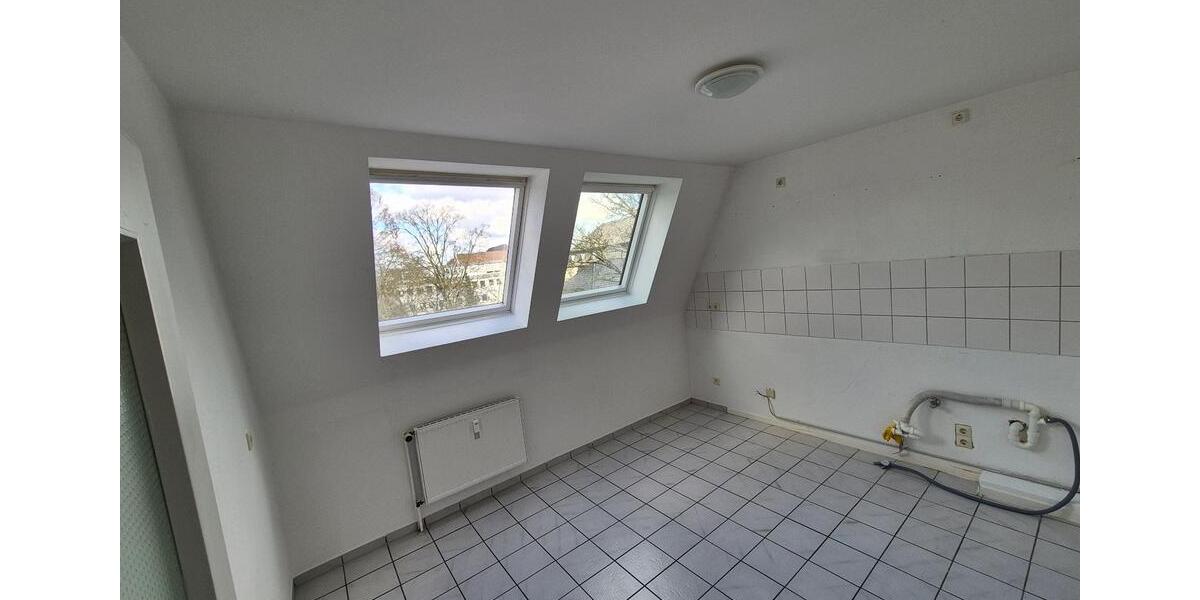 Dachgeschoßwohnung Korschenbroich - 3 Zimmer, 94 m&sup2;, 1.050&euro; | Angebot:25765386