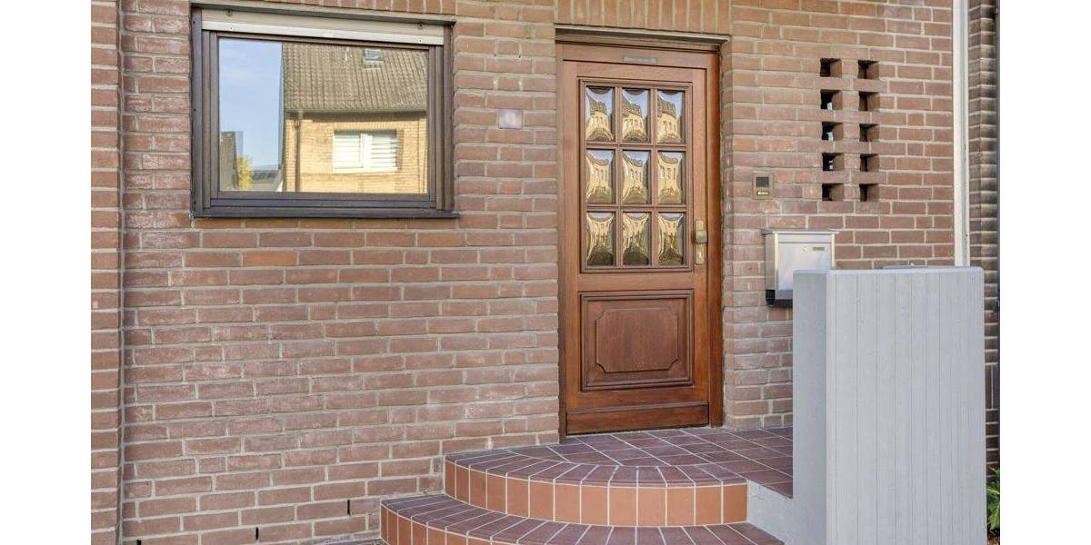 Einfamilienhaus Langenfeld Immigrath - 5 Zimmer, 161 m&sup2;, 649.000&euro; | Angebot:25705750