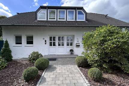Haus zum Kaufen in Meerbusch 1.050.000 € 225.26 m²