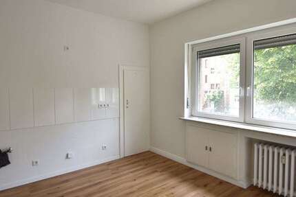 Wohnung Düsseldorf Niederkassel - 2 Zimmer, 75 m&sup2;, 1.290&euro; | Angebot:21106405