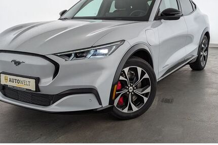 Ford Mustang Mach-E 30.200 km 27.560 &euro; Düsseldorf 40599