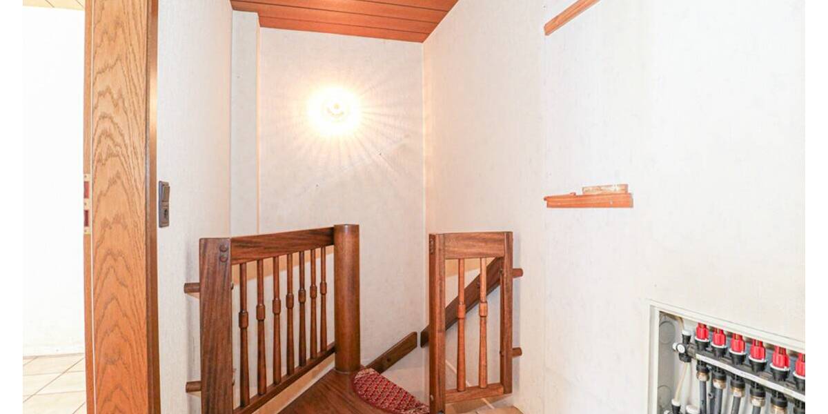 Mehrfamilienhaus, Wohnhaus Neuss / Holzheim Holzheim - 8 Zimmer, 254 m&sup2;, 590.000&euro; | Angebot:26435711