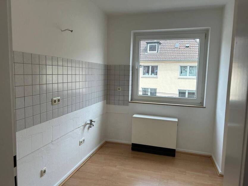 schöne, gutgeschnittene 3 Raum Wohnung in Essen Süd