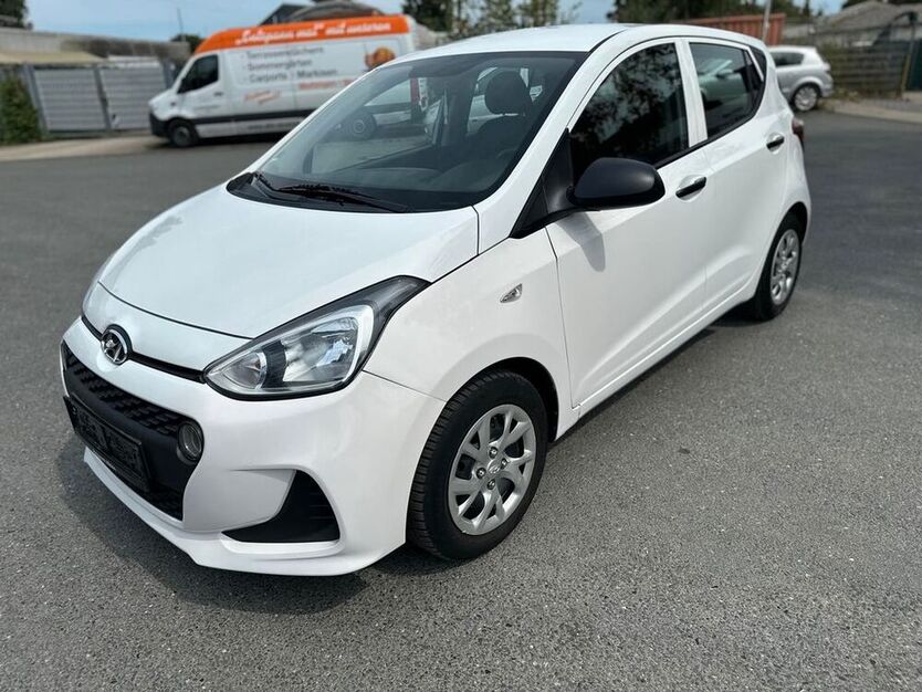 i10