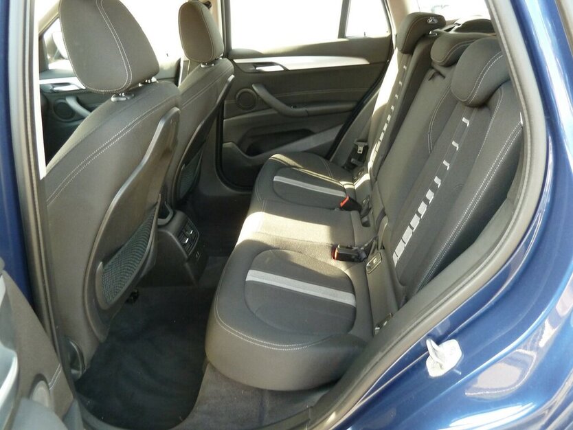 BMW X1 X drive18 D Avantage Sportsitzei AHK PDC DAB 188.000 km 16.800 € Ratingen 40885