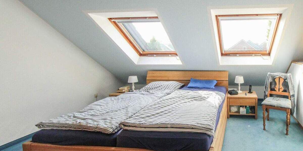 Reihenmittelhaus Neuss Stadionviertel - 6 Zimmer, 141 m&sup2;, 549.000&euro; | Angebot:25611828