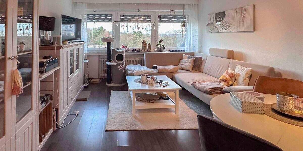 Gemütliche Dachgeschoss Wohnung mit TG-Stellplatz in Remscheid Reinshagen 2 zimmer