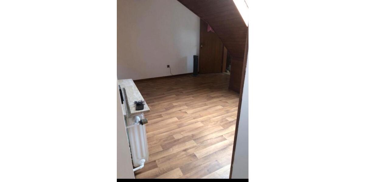 Dachgeschoßwohnung Kaarst - 2 Zimmer, 63 m&sup2;, 770&euro; | Angebot:26389370