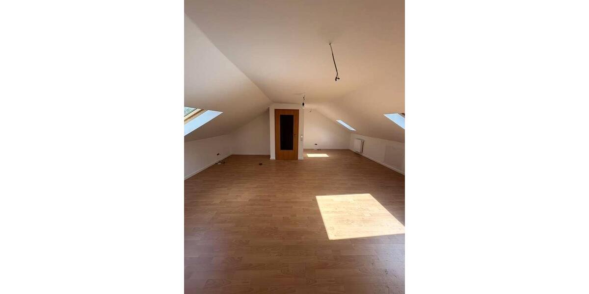 Reihenhaus Meerbusch Kierst - 5.5 Zimmer, 135 m&sup2;, 1.700&euro; | Angebot:26358631
