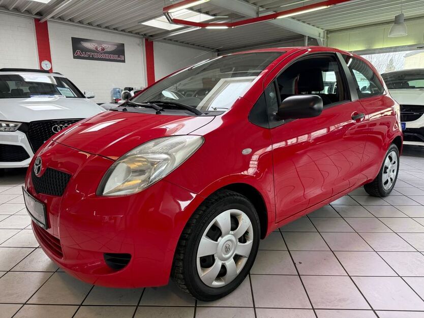 Toyota Yaris 120.000 km 3.450 € Leverkusen 51371
