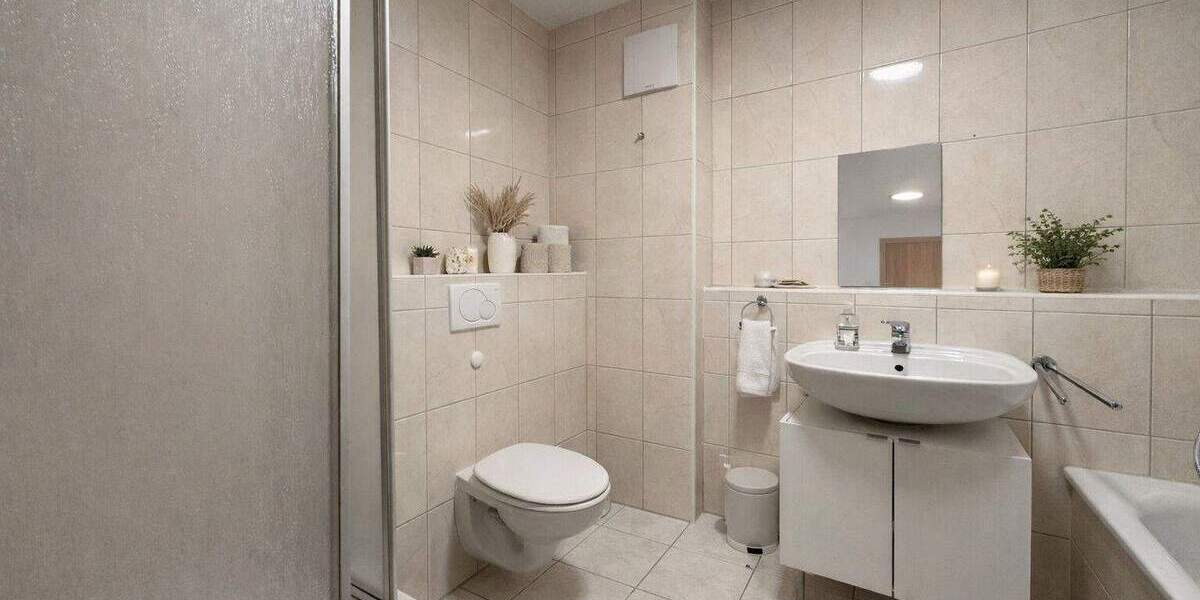 Gepflegte 3-Zimmer-Wohnung mit sonnigem Balkon und Stellplatz in zentraler Lage 3 zimmer